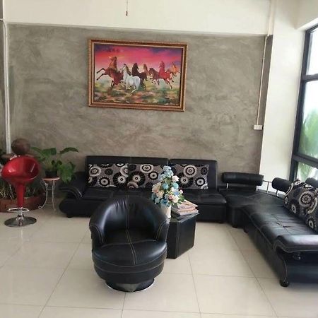 Pornsiri Hotel Sisaket ภายนอก รูปภาพ
